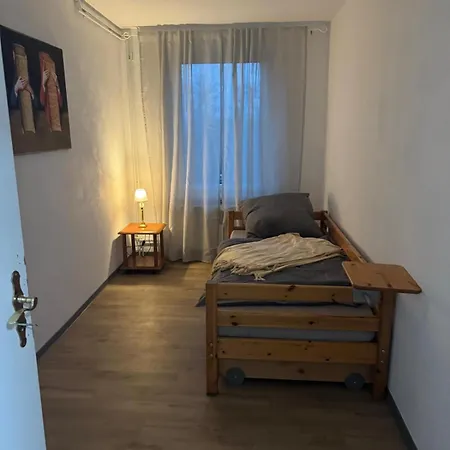Dorfplatz Homestay